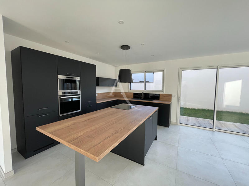 Maison - 116 m² - 4 pièces