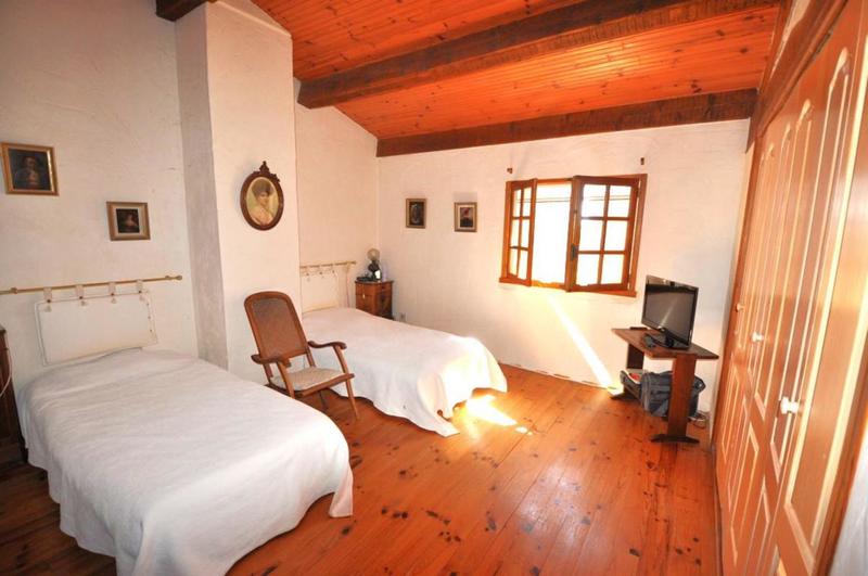 Maison - 227 m² - 8 pièces