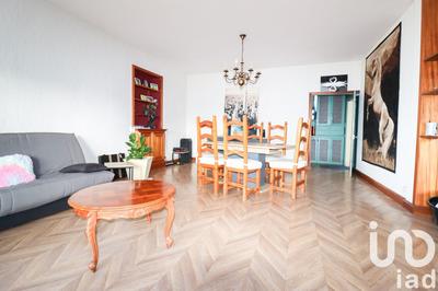 Maison - 262 m² - 12 pièces