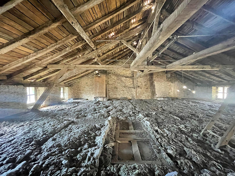 Maison - 307 m² - 7 pièces