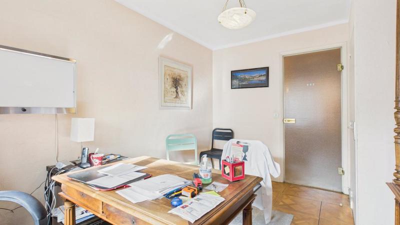 Local d'activité / Entrepôt - 105 m² - 7 pièces