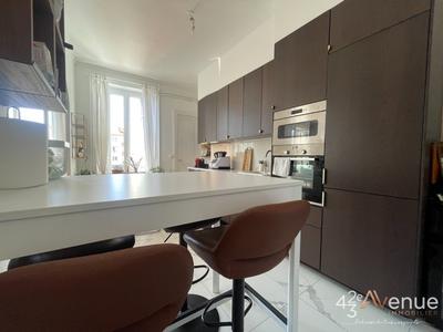 Appartement - 132 m² - 5 pièces