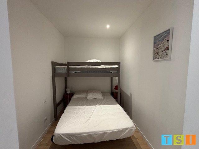 Maison - 160 m² - 9 pièces