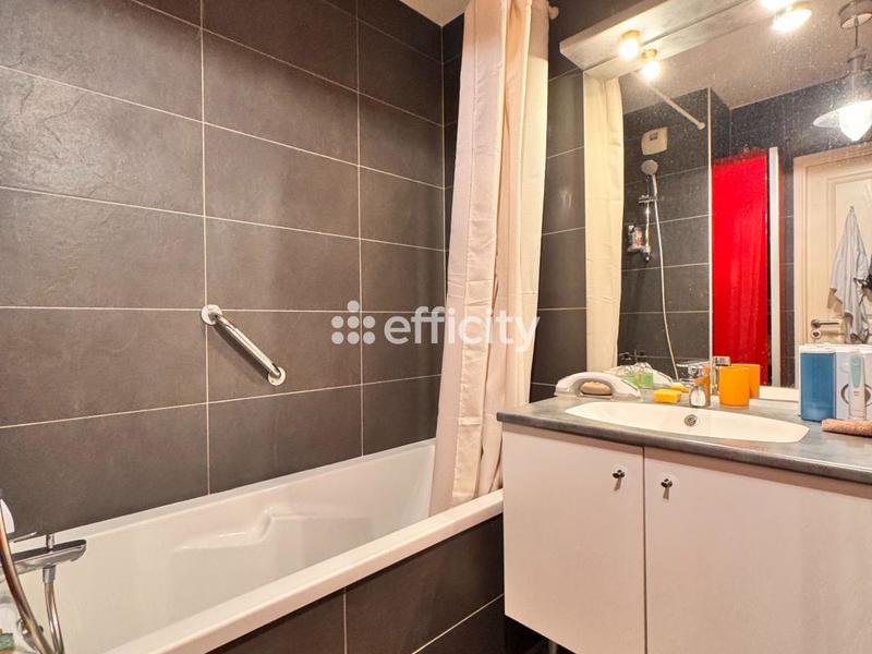 Appartement - 68 m² - 2 pièces