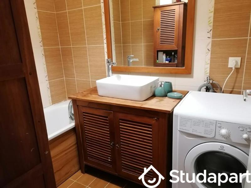 Chambre - 13 m² - 1 pièce