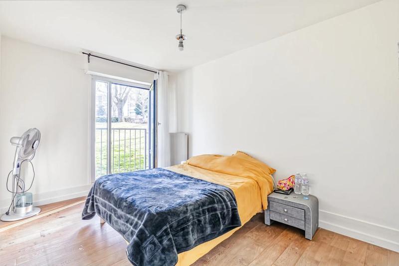 Appartement - 104 m² - 6 pièces