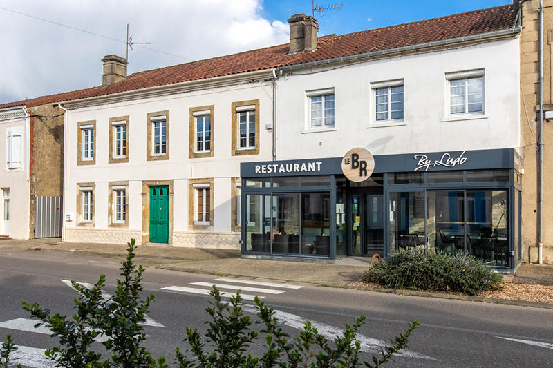 Immeuble - 96 m² - 12 pièces