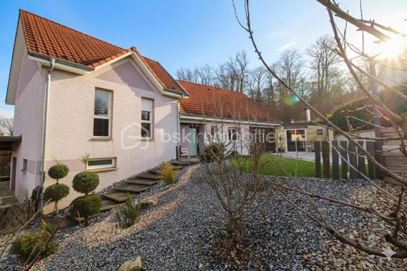 Villa - 180 m² - 5 pièces