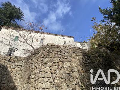 Maison - 160 m² - 11 pièces