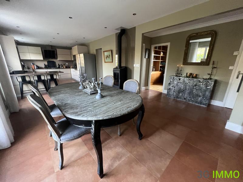 Maison contemporaine - 190 m² - 8 pièces