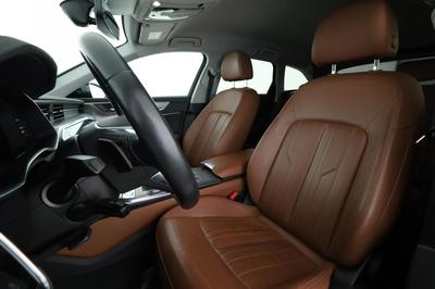 Audi A6 Avant 40 Tdi Avus s tronic 204 ch