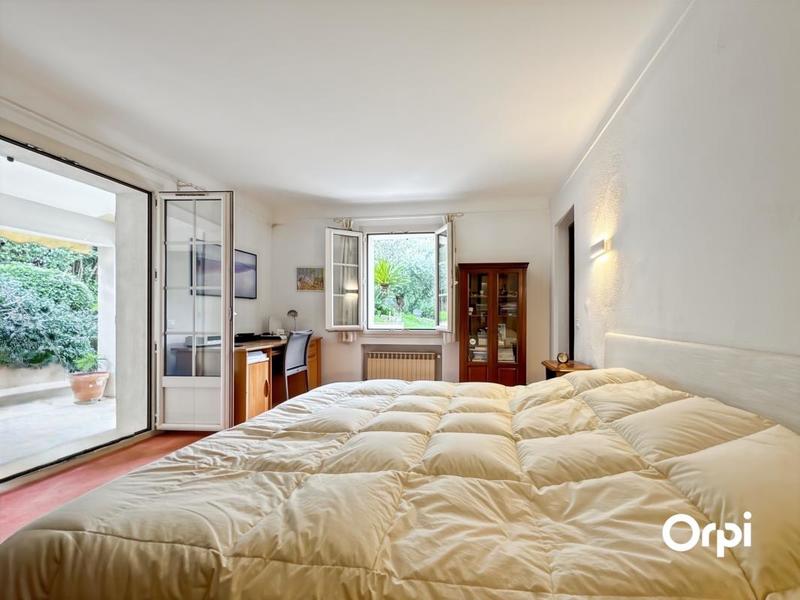 Villa - 180 m² - 4 pièces