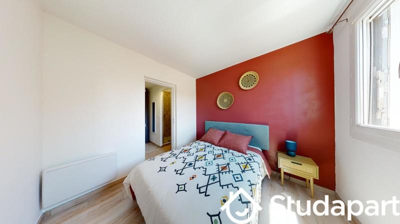 Chambre - 10 m² - 1 pièce