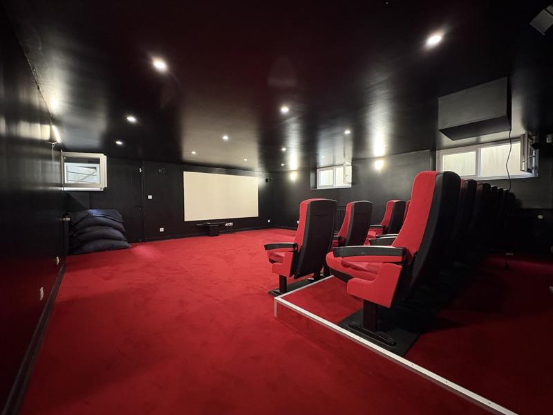 Maison - 500 m² - 9 pièces