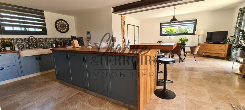 Mas - 192 m² - 7 pièces