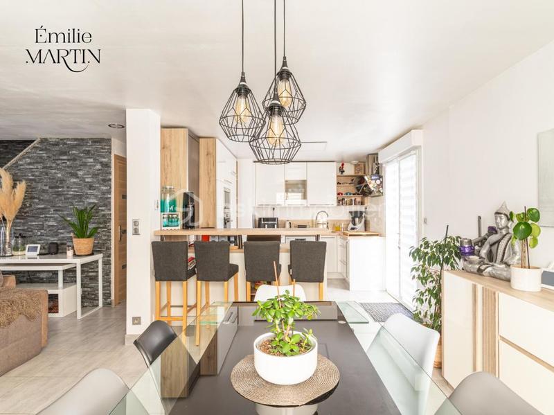 Maison - 154 m² - 7 pièces