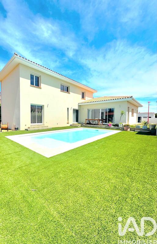 Maison - 189 m² - 5 pièces