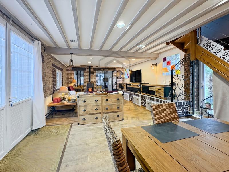 Maison - 146 m² - 5 pièces