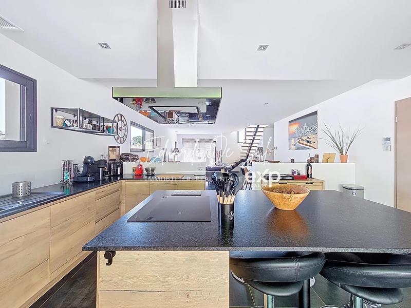 Maison - 142 m² - 5 pièces