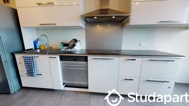 Chambre - 11 m² - 1 pièce