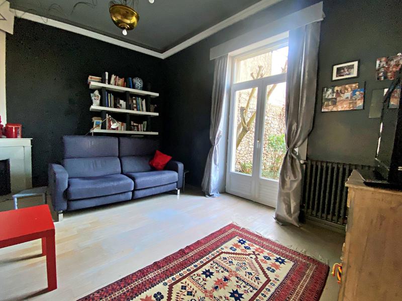 Maison - 255 m² - 7 pièces