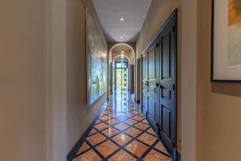 Villa - 498 m² - 15 pièces