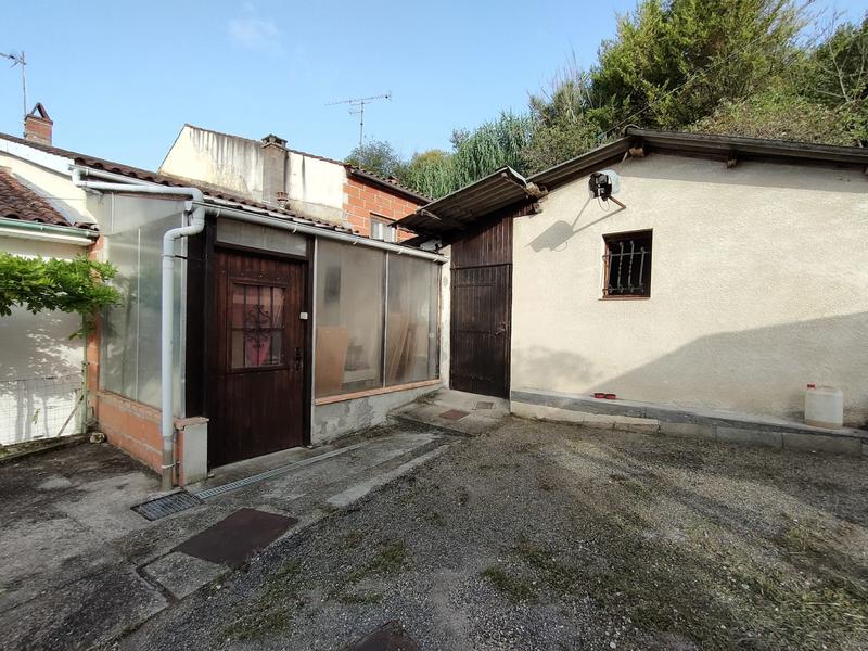 Maison traditionnelle - 90 m² - 3 pièces