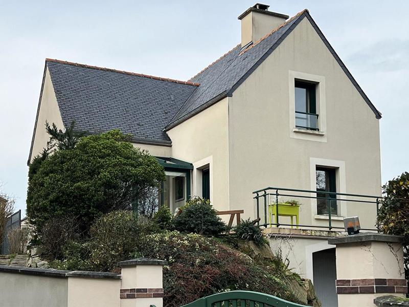 Maison - 169 m² - 7 pièces