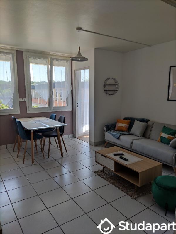 Chambre - 9 m² - 1 pièce