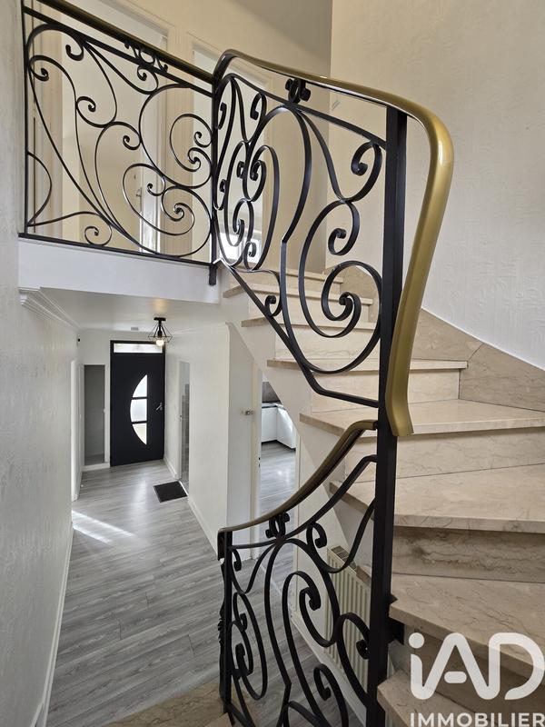 Maison de ville - 93 m² - 5 pièces