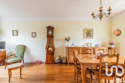 Maison - 93 m² - 5 pièces