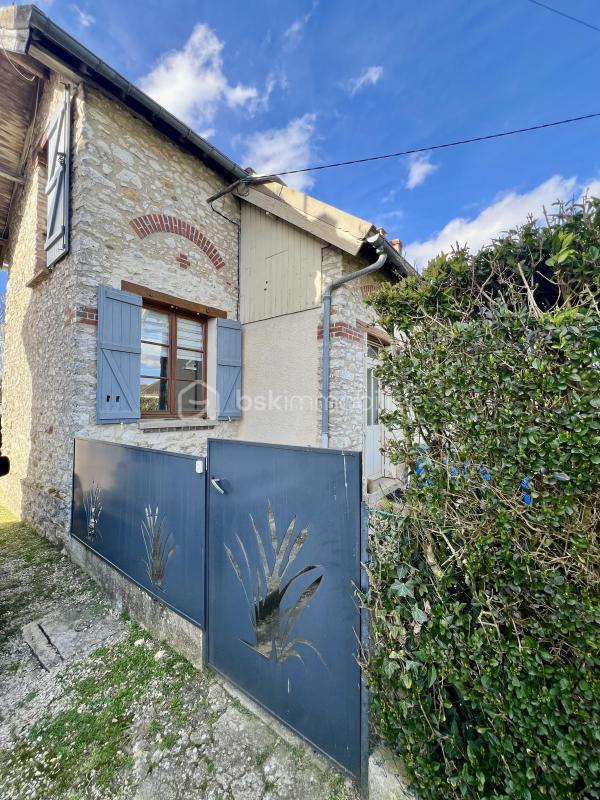 Maison en pierre - 55 m² - 3 pièces