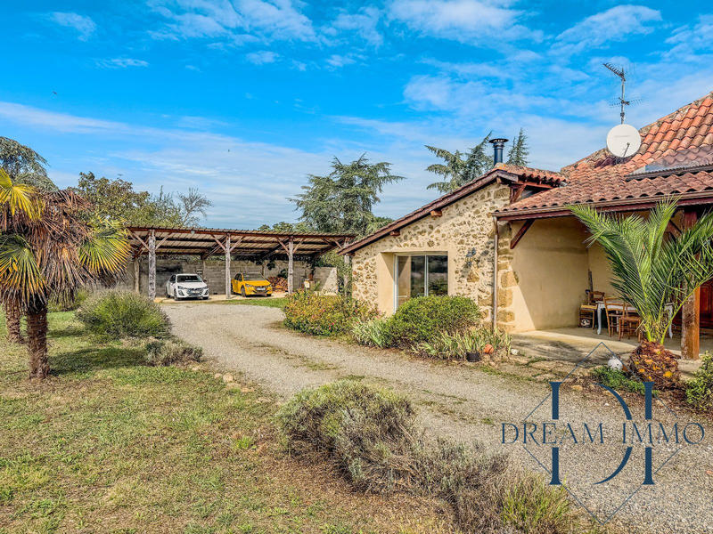 Maison - 165 m² - 5 pièces