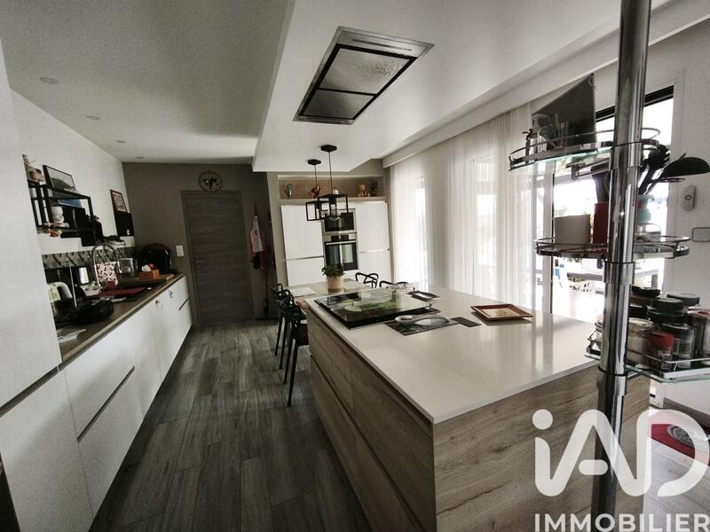 Maison - 149 m² - 5 pièces