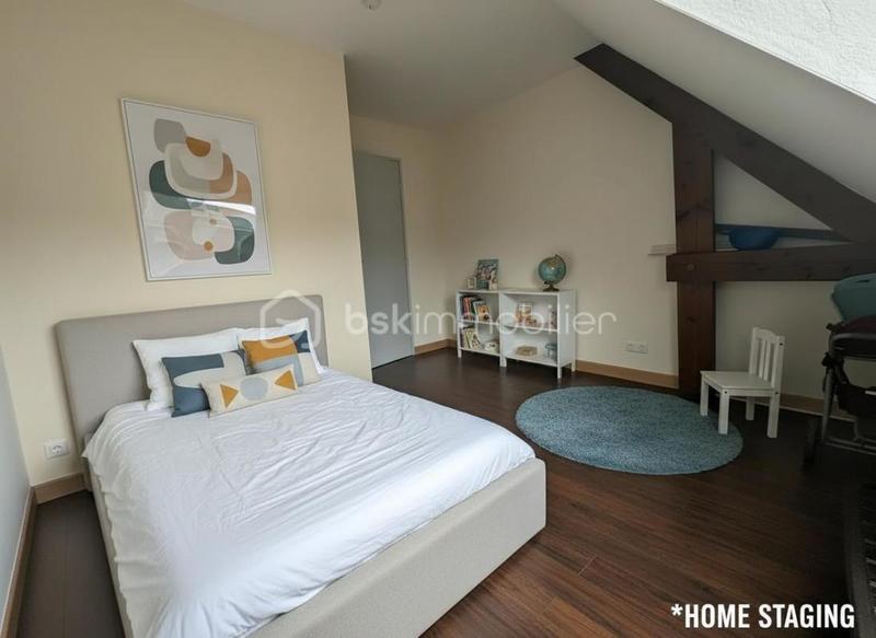 Maison - 94 m² - 5 pièces