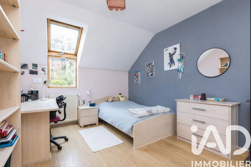 Maison - 213 m² - 7 pièces