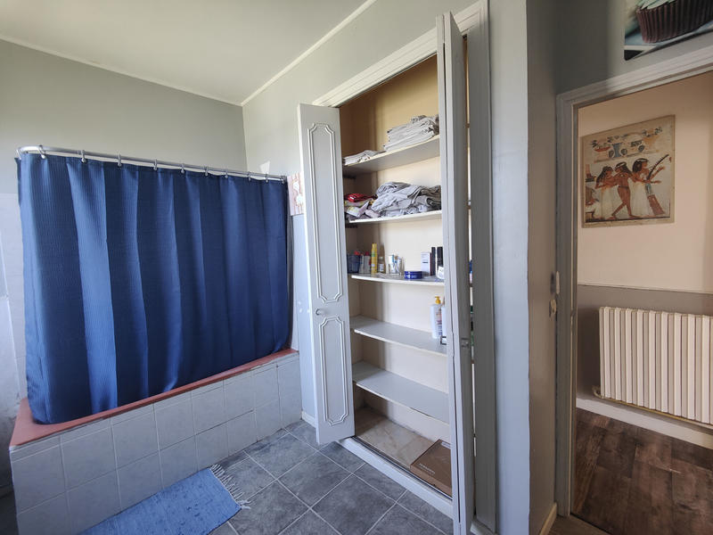 Maison - 229 m² - 8 pièces