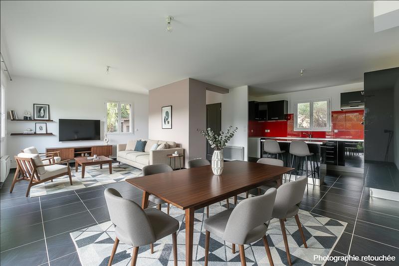 Maison - 90 m² - 4 pièces