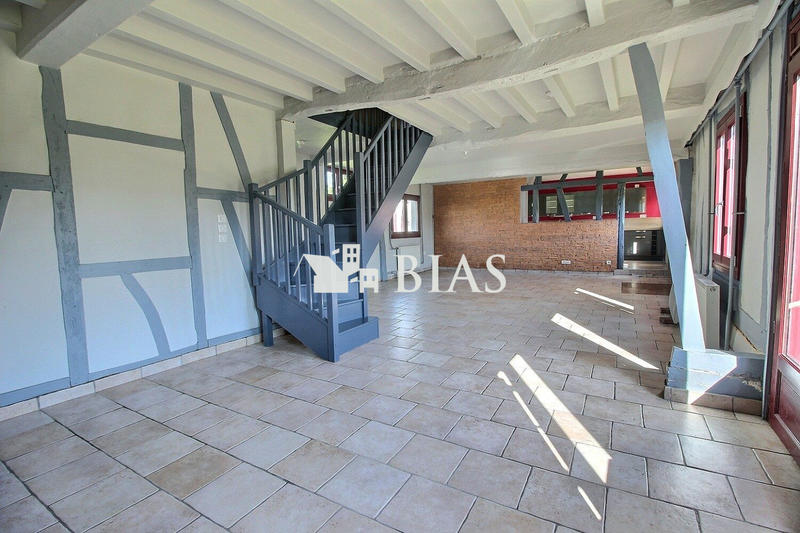 Maison ancienne - 203 m² - 11 pièces