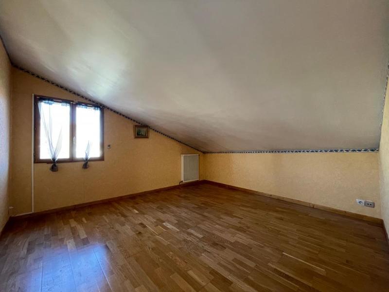 Maison - 146 m² - 7 pièces
