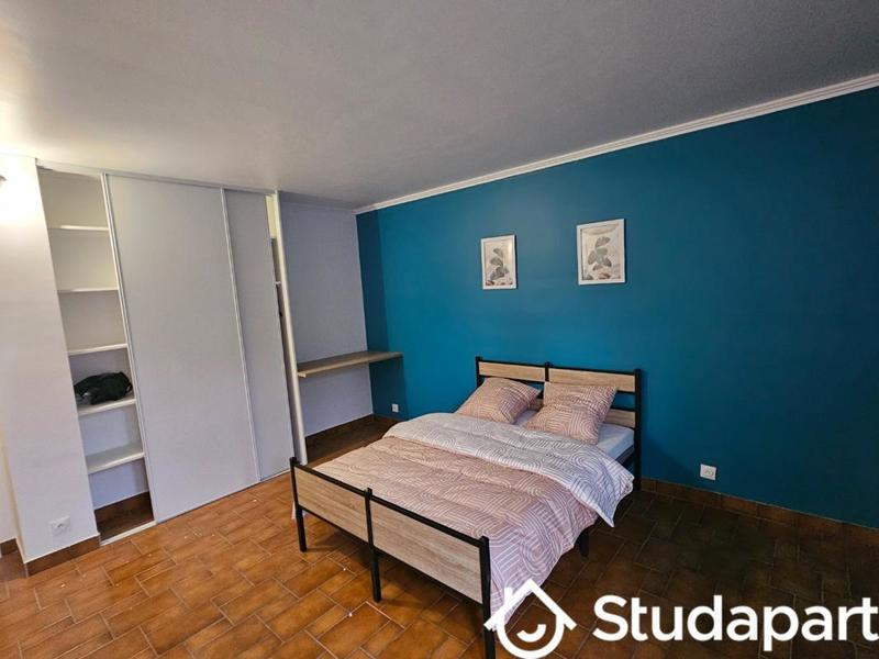 Chambre - 12 m² - 1 pièce