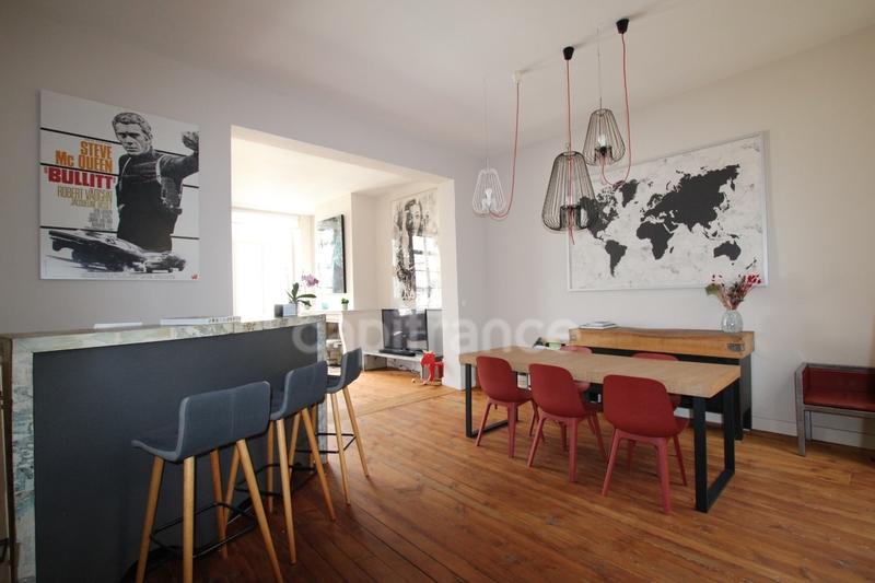 Appartement bourgeois - 108 m² - 3 pièces
