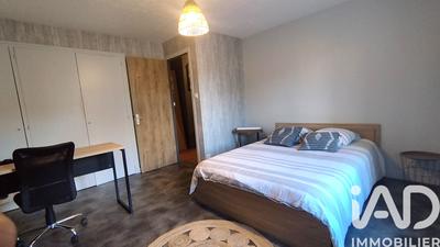 Maison - 256 m² - 9 pièces