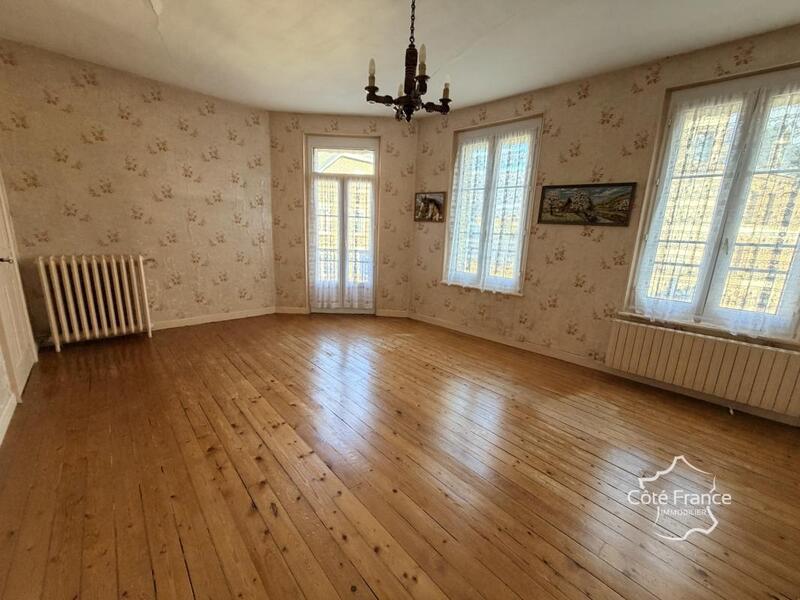 Maison de village - 150 m² - 6 pièces