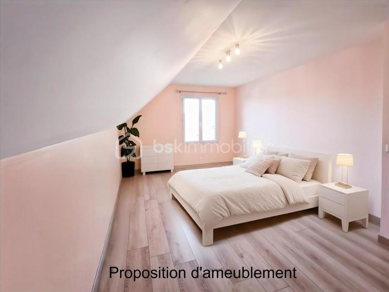 Maison traditionnelle - 152 m² - 6 pièces