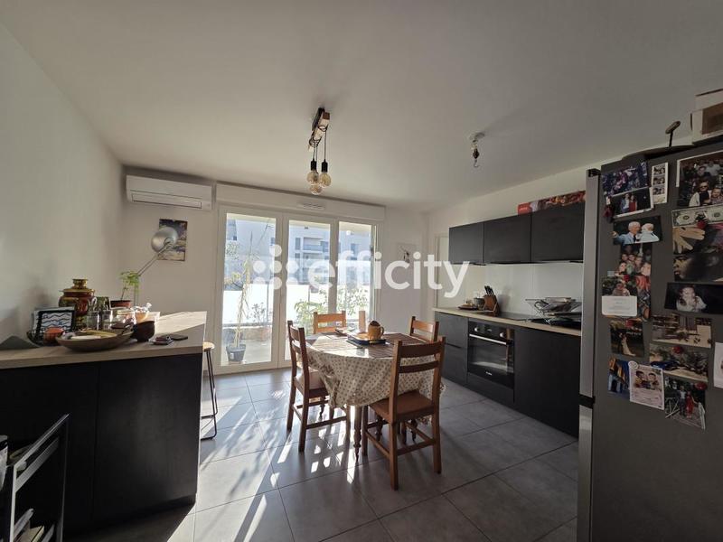 Appartement - 75 m² - 3 pièces