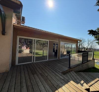 Maison - 236 m² - 10 pièces