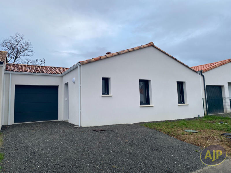Maison - 87 m² - 4 pièces