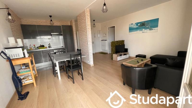 Chambre - 10 m² - 1 pièce