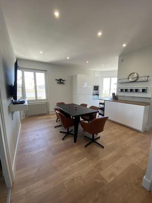 Appartement - 100 m² - 6 pièces